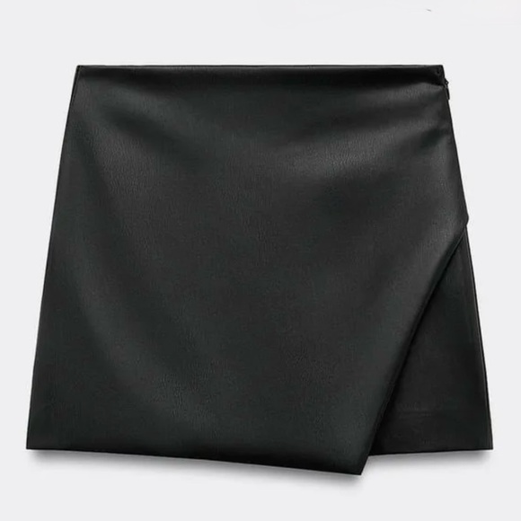 Zara Faux Suede Black Skort Size Medium - Picture 1 of 4